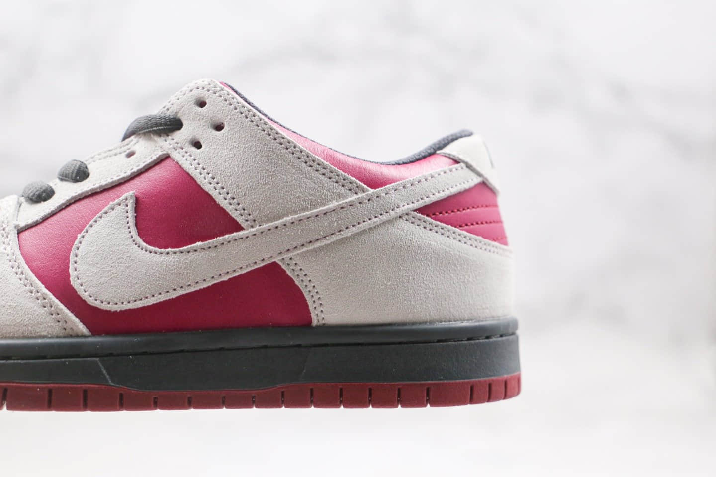 耐克Nike Dunk Low SB True Berry公司级版本低帮SB板鞋波尔多原鞋开发 货号：BQ6817-001