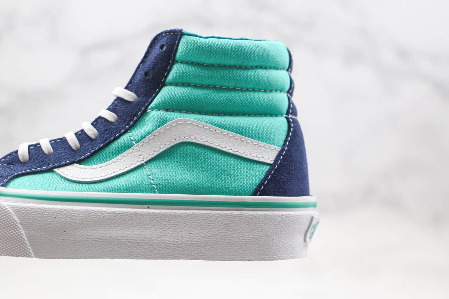 万斯Vans Vault SK8-Hi LX公司级版本高帮板鞋蓝绿拼接原楦打造 货号：VN0A391FTET