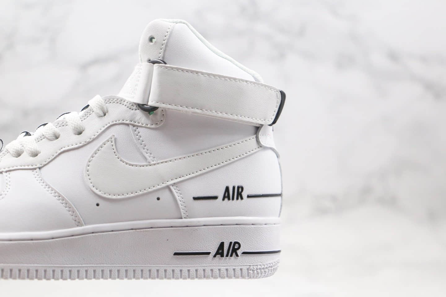 耐克Nike Air Force 1 High纯原版本空军一号高帮AF1白黑解构内置全掌Solo气垫 货号：CJ1385-100