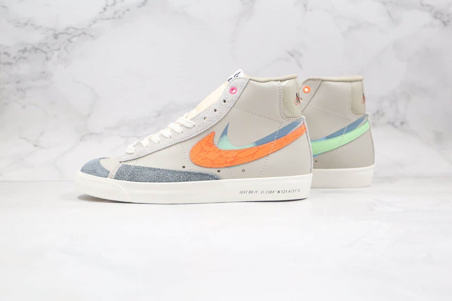 耐克Nike,Blazer Mid '77纯原版本中帮开拓者上海滩阴阳鸳鸯灰橙色板鞋原档案数据开发 货号：DC3278-280