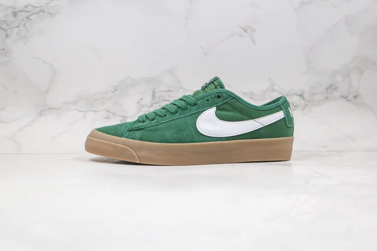 耐克Nike SB Blazer L ow Pro GT纯原版本低帮SB开拓者王一博同款生胶绿色板鞋原盒原标 货号：DC0603-300