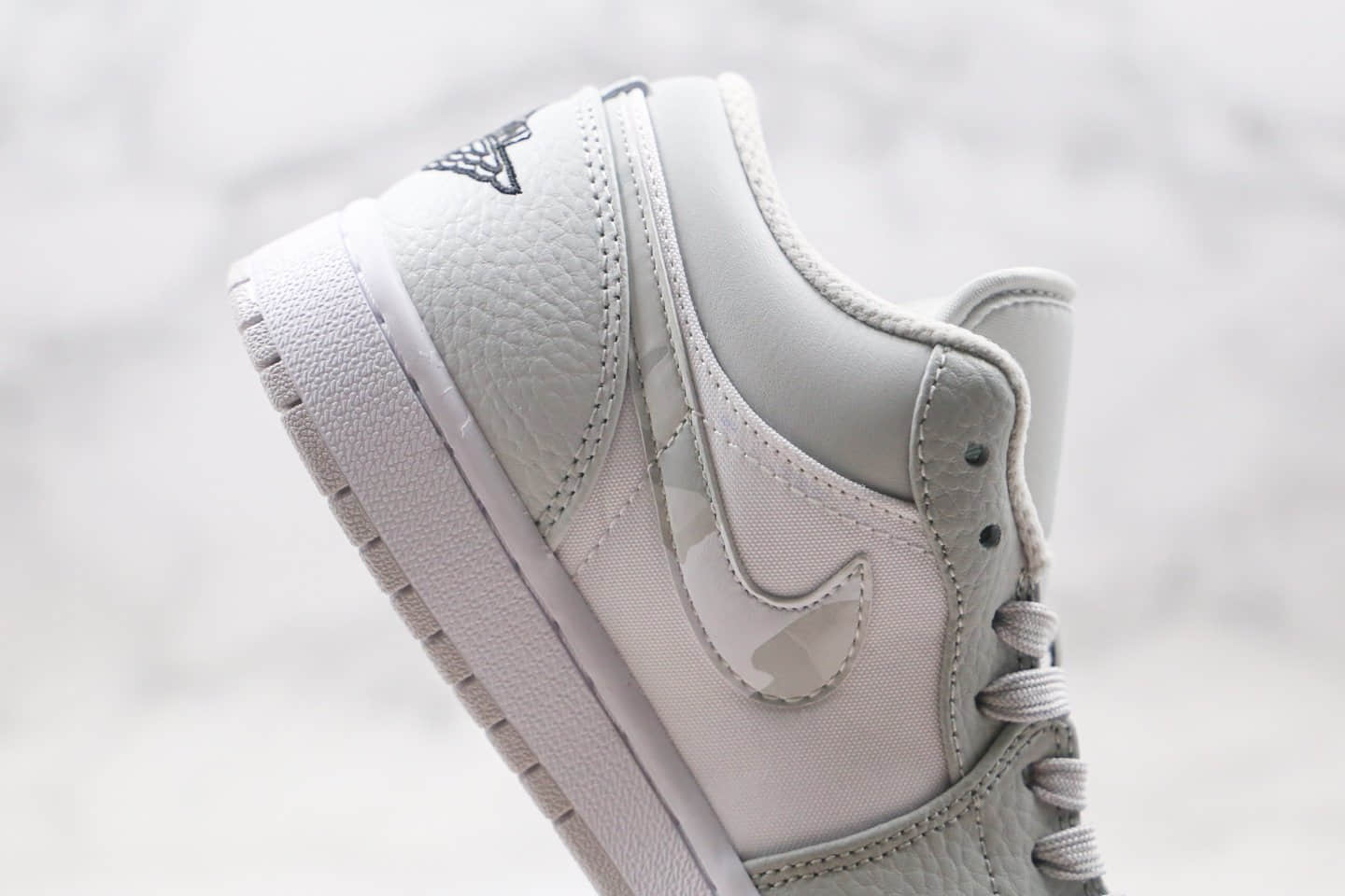 乔丹Air Jordan 1 Low White Camo纯原版本低帮AJ1迷雾迷彩浅灰色篮球鞋内置气垫 货号：DC9036-100