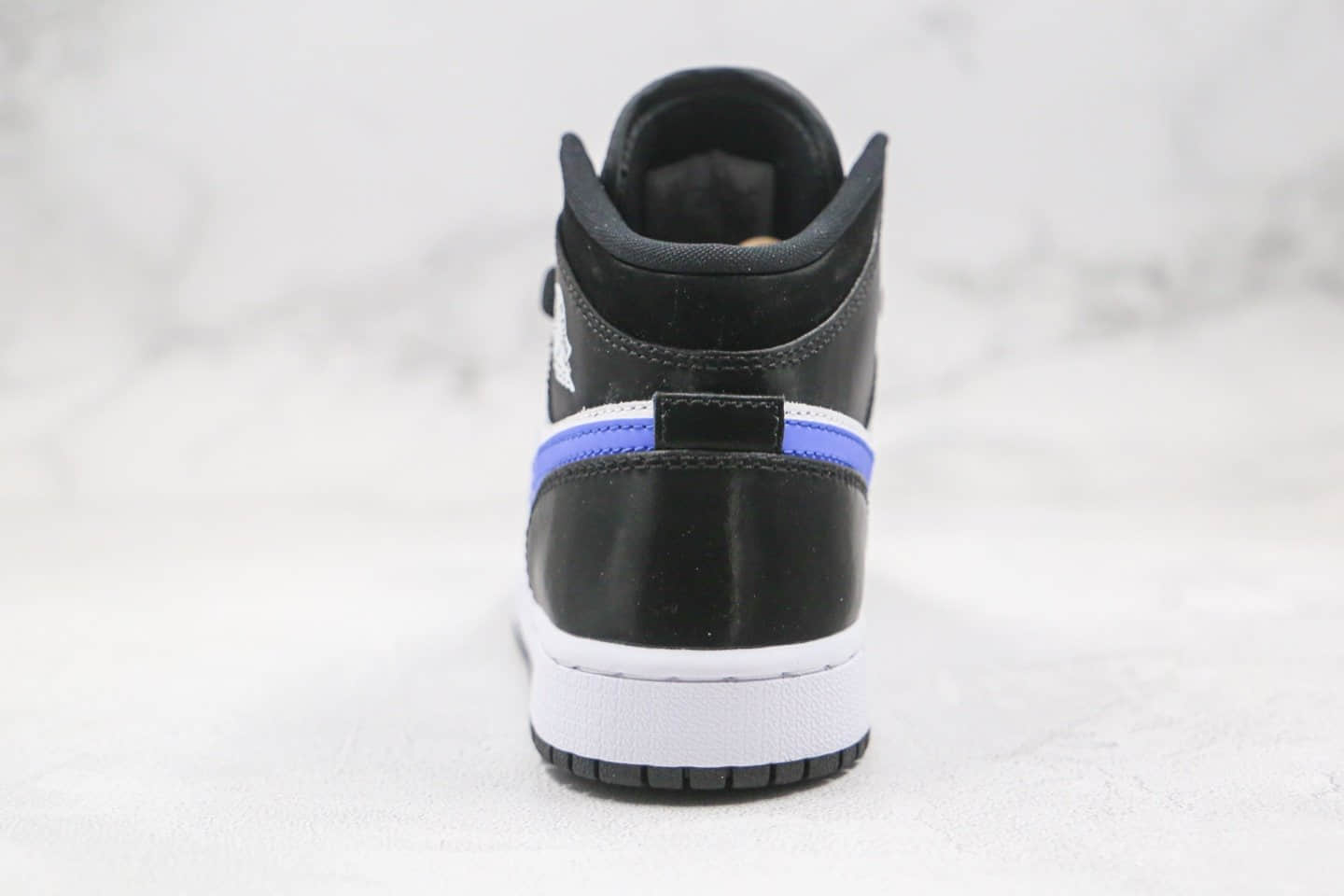 乔丹Air Jordan 1 Mid Astronomy Blue纯原版本中帮AJ1蓝白熊猫原楦头纸板打造原盒原标 货号：554725-084