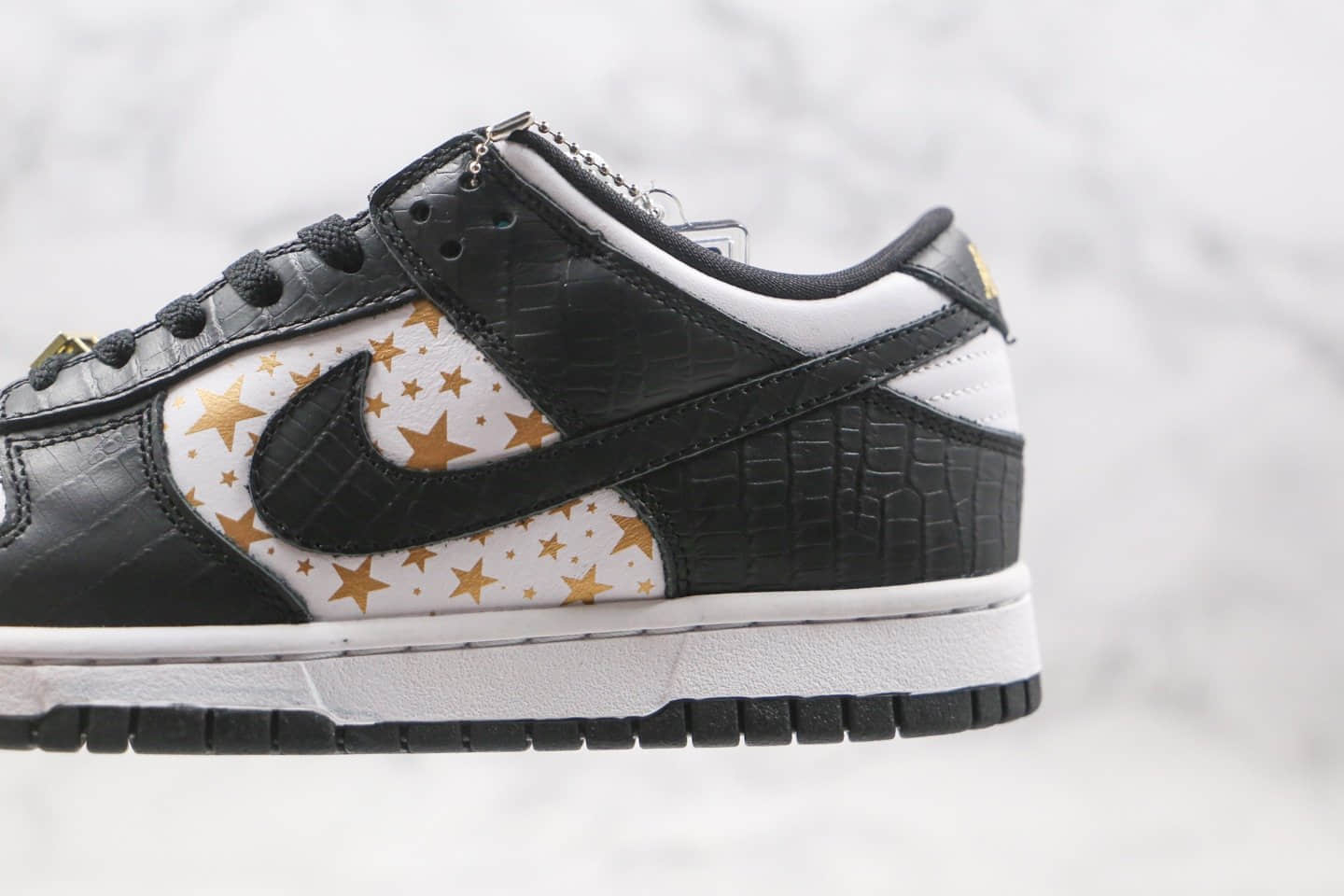 耐克Nike SB Dunk Low x Supreme纯原版本联名款低帮SB DUNK板鞋星星黑白色内置zoom气垫 货号：DH3228-102