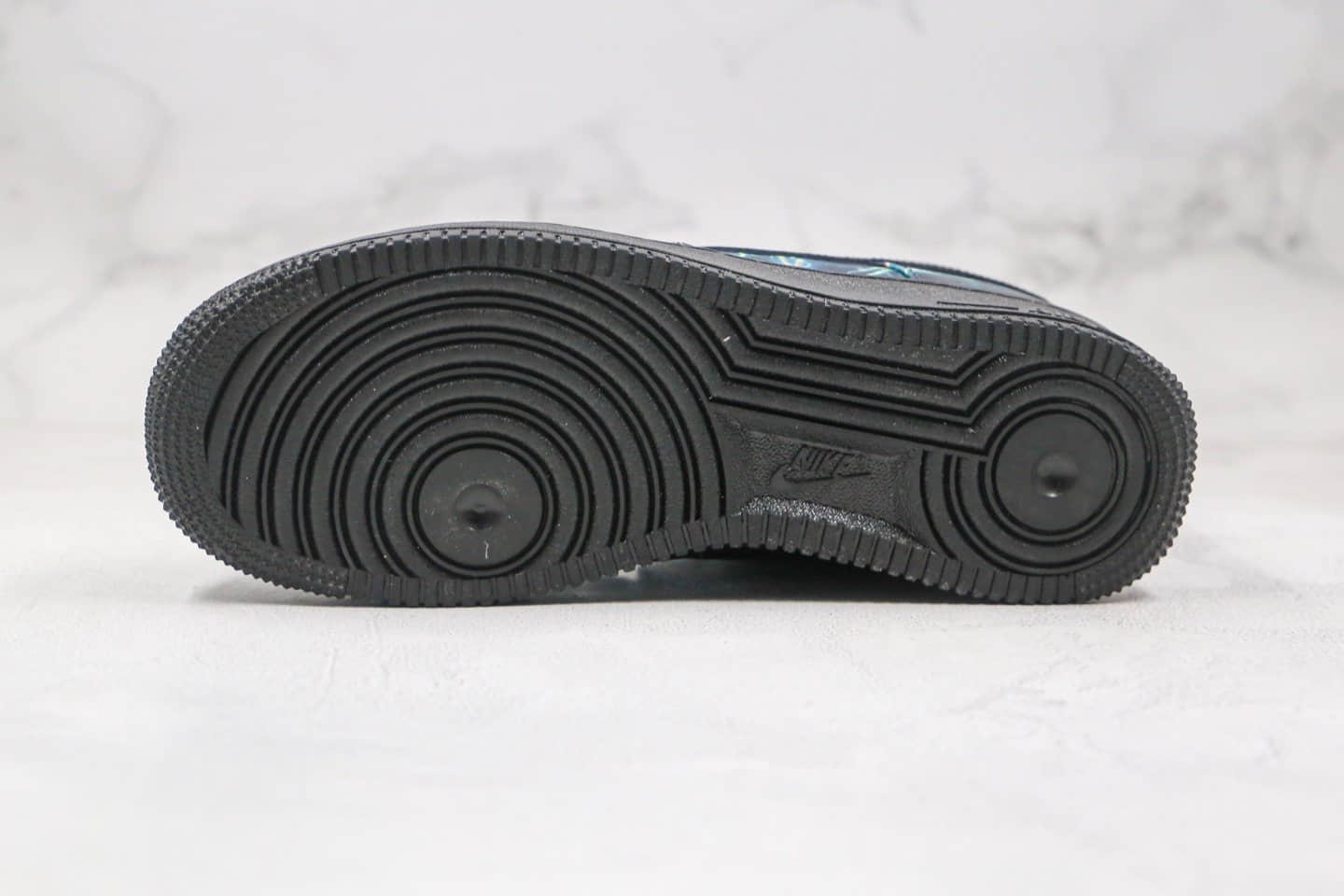 耐克Nike Air Force 1 07 wb纯原版本低帮空军一号暗黑闪电黑蓝色板鞋内置全掌Sole气垫 货号：315122-001