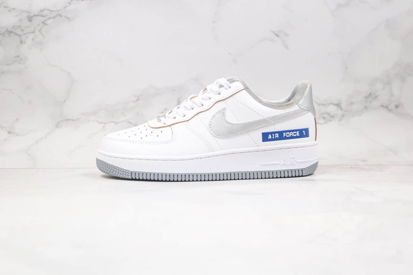 耐克Nike Air force1 LOW labei maker纯原版本低帮白银蓝色空军一号板鞋原档案数据开发原盒原标 货号：DC5209-100