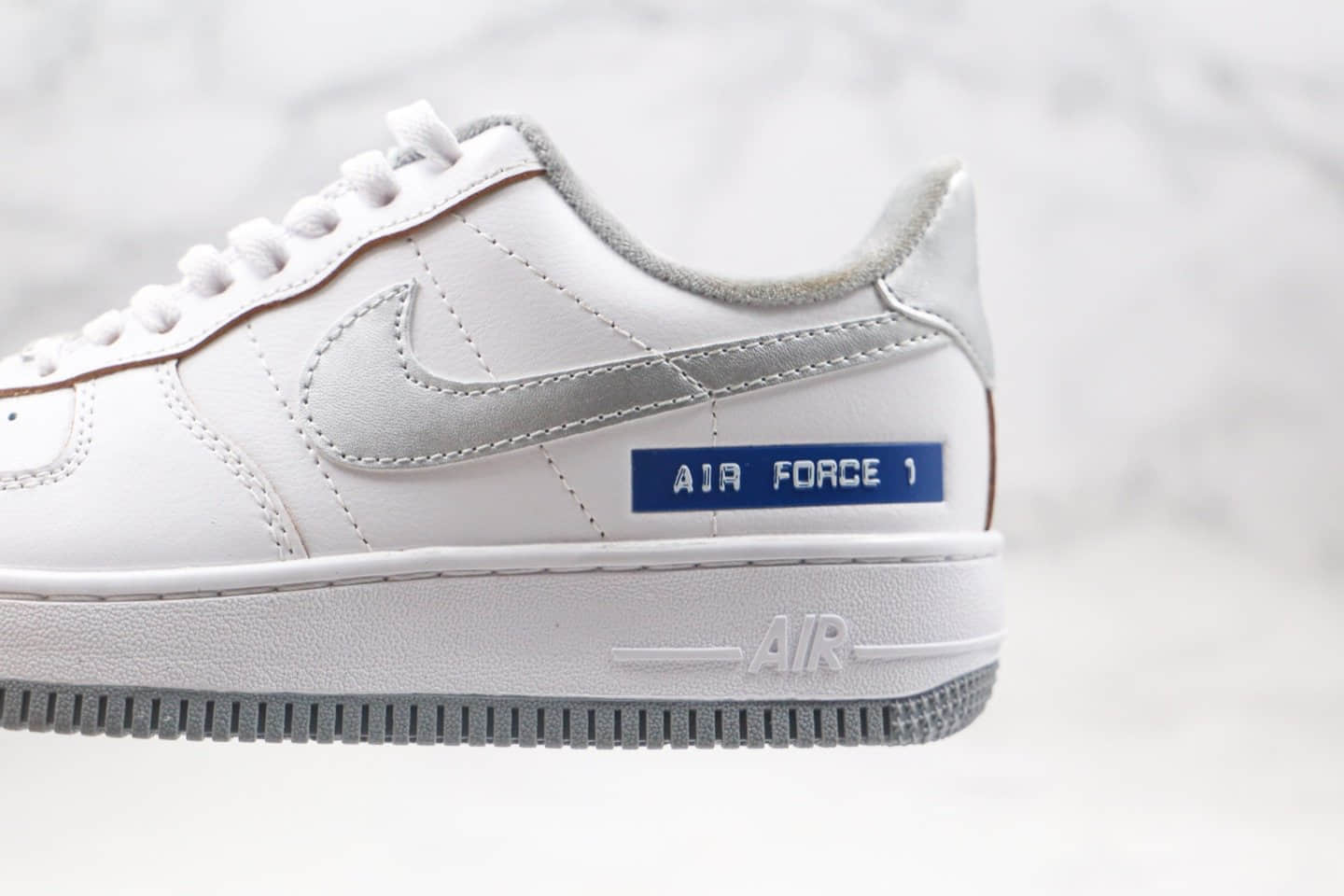 耐克Nike Air force1 LOW labei maker纯原版本低帮白银蓝色空军一号板鞋原档案数据开发原盒原标 货号：DC5209-100