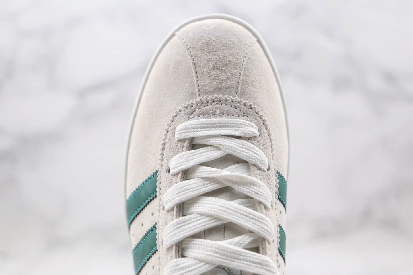 阿迪达斯Adidas BROOMFIELD公司级版本桑巴浅灰绿色板鞋原盒原标原楦头纸板打造 货号：EE5718