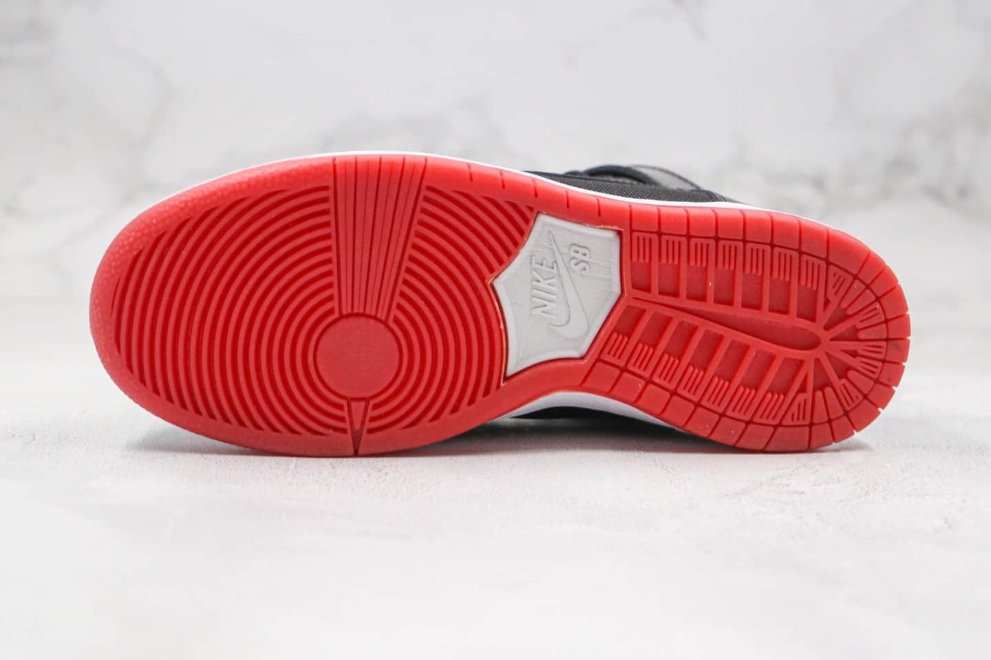 耐克Nike Dunk SB High纯原版本高帮SB DUNK漆皮黑红色板鞋内置Zoom气垫 货号：AJ7730-001