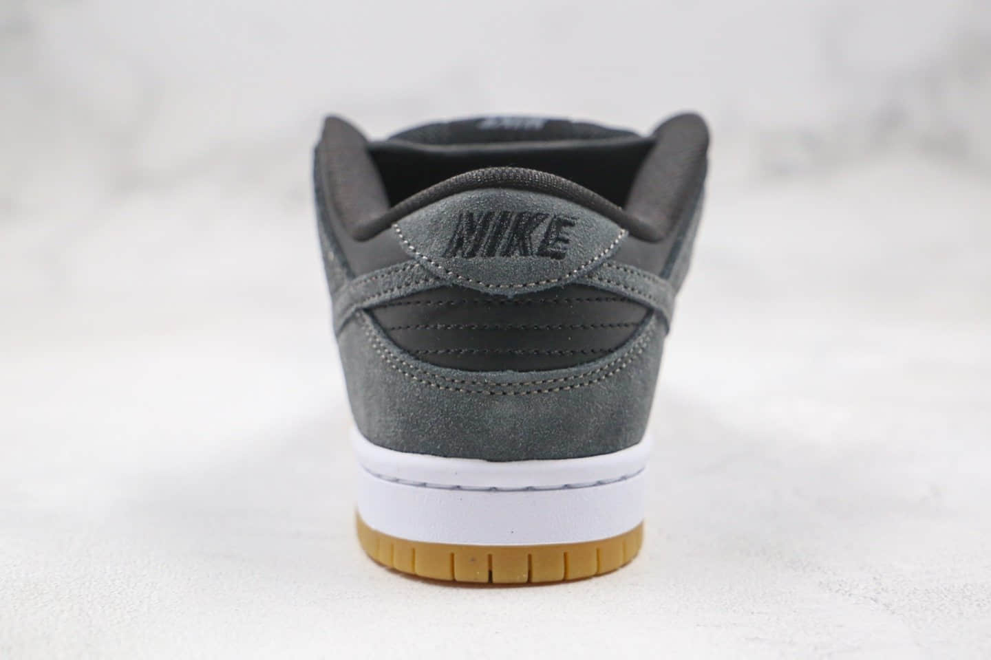 耐克Nike SB Dunk Low TRD纯原版本低帮SB DUNK生胶底雾霾灰板鞋内置后跟Zoom气垫 货号：AR0778-001