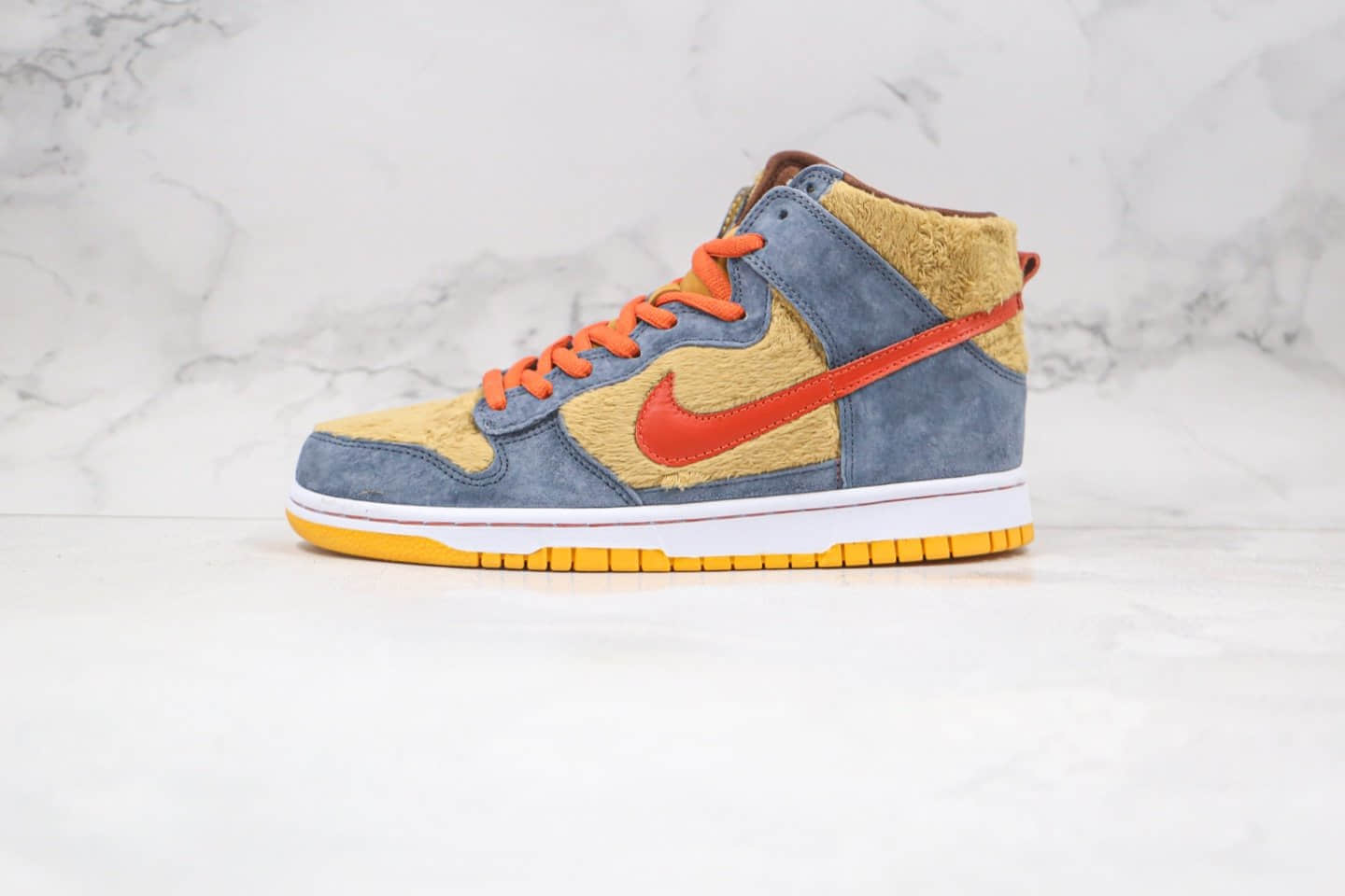 耐克Nike SB Dunk High Papa Bear纯原版本高帮SB DUNK熊宝宝毛绒蓝黄棕红色板鞋内置Zoom气垫正确鞋面材质 货号：313171-781