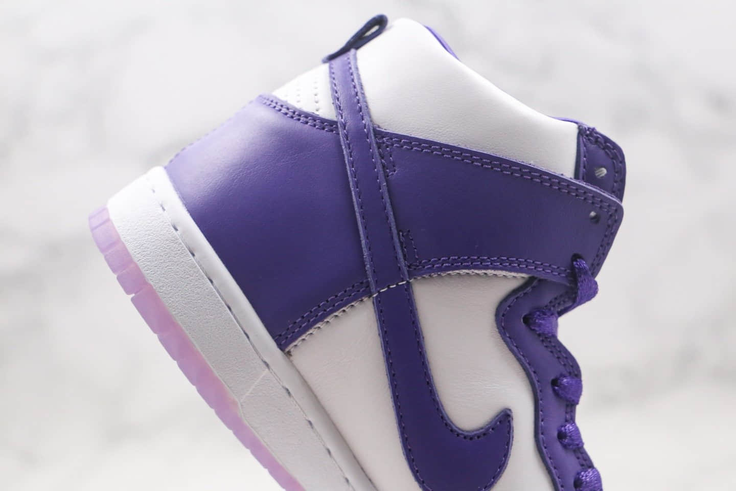 耐克Nike SB Dunk High Pro Varsity Purple纯原版本高帮SB DUNK果冻底白紫色板鞋内置后跟Zoom气垫 货号：DC5382-100