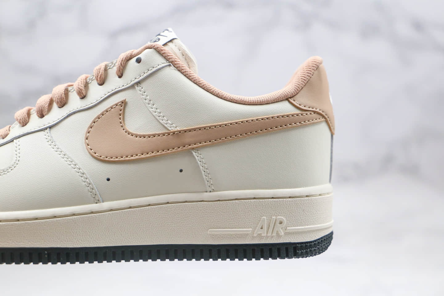 耐克Nike Air Force 1 Low纯原版本低帮空军一号白粉色板鞋内置Sole气垫 货号：CJ6065-500