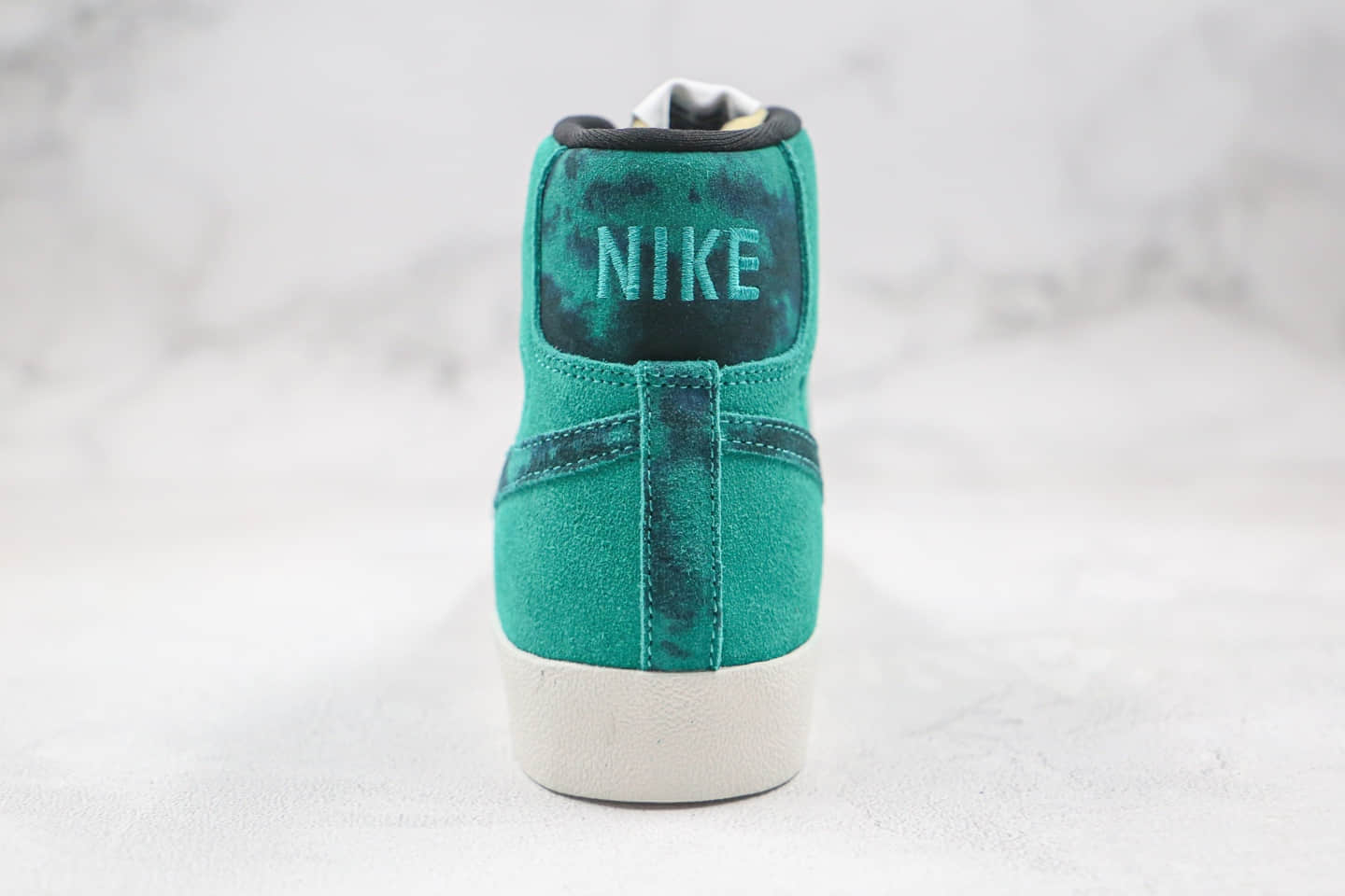 耐克Nike Blazer Mid Retro OG纯原版本中帮开拓者磨砂3D板鞋原厂硫化大底原盒原标 货号：DA7575-991