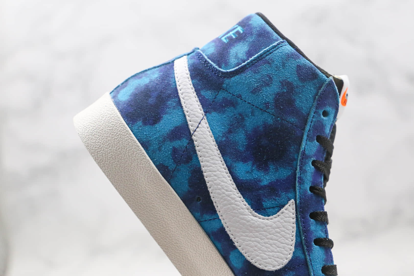 耐克Nike Blazer Mid Retro OG纯原版本中帮开拓者蓝色扎染板鞋原鞋开模一比一打造 货号：DA7575-991