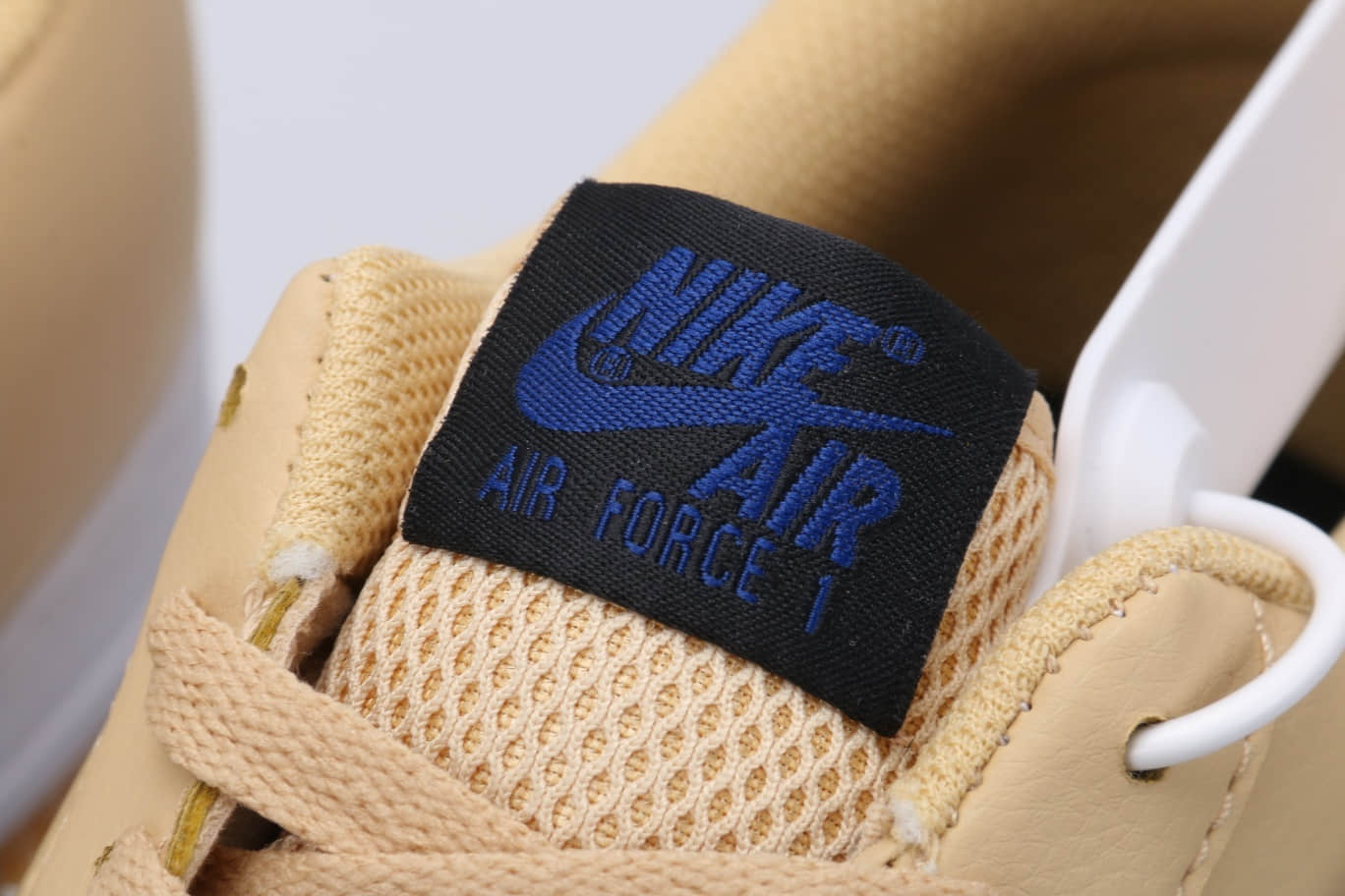 耐克Nike AIR FORCE 1 Low NBA Pack纯原版本低帮空军一号NBA联名款奶油黄板鞋原盒原标 货号：CT2298-200