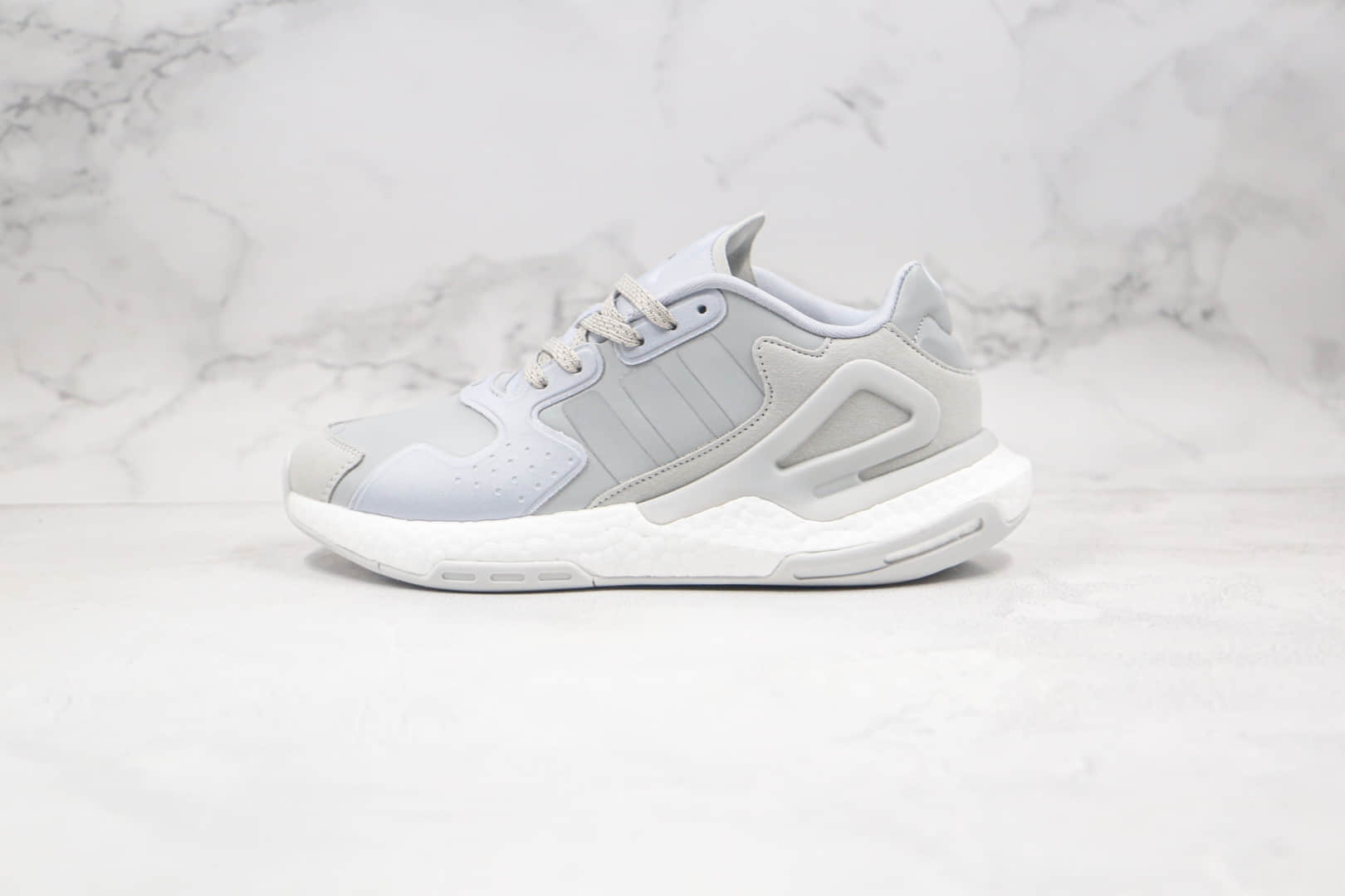 阿迪达斯Adidas Originals 2020 Day Jogger Boost纯原版本夜行者二代爆米花跑鞋灰白色原楦头纸板打造 货号：FW4823