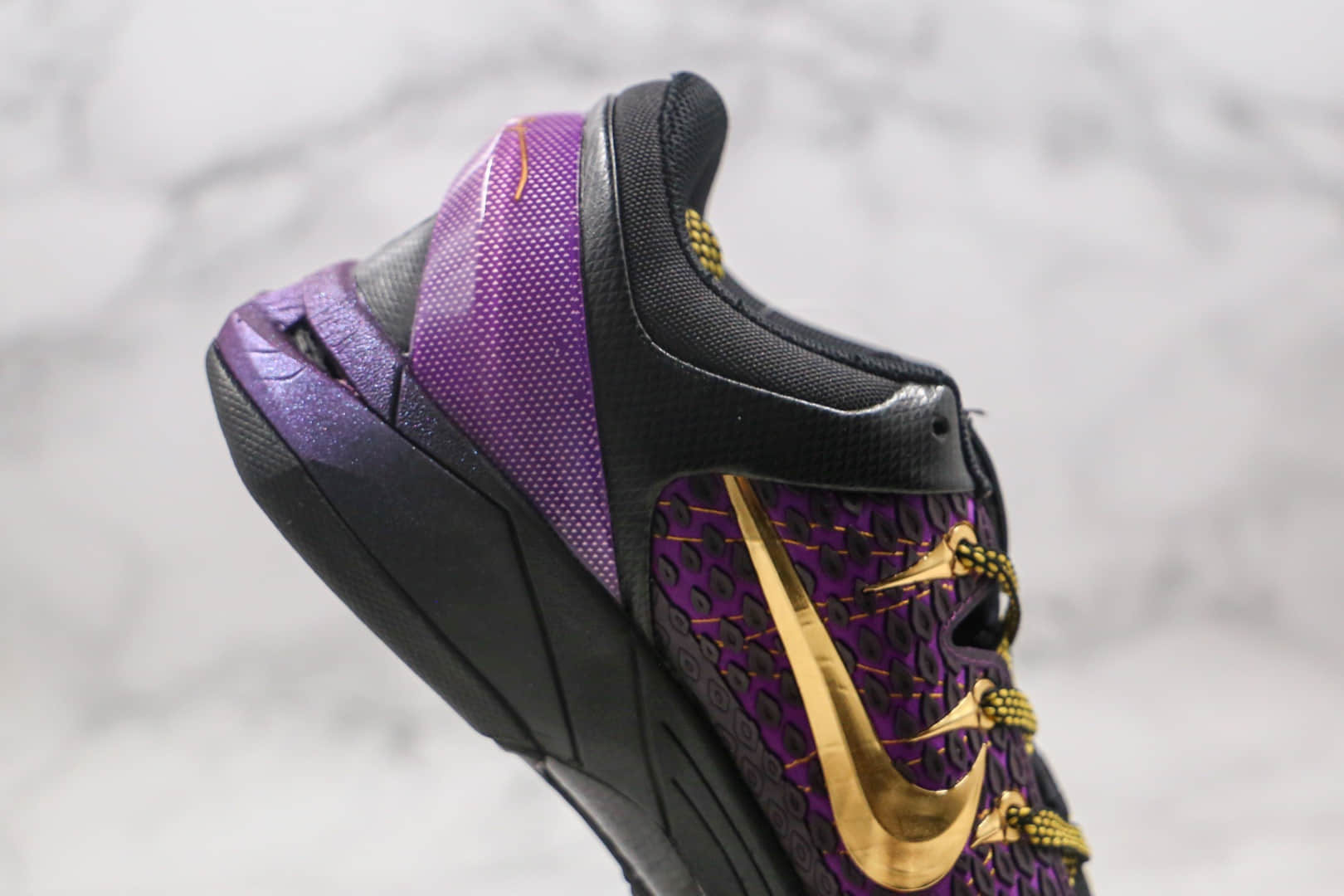 耐克Nike Kobe 8 System纯原版本科比8代紫金色篮球鞋内置气垫碳板支持实战 货号：511371-005