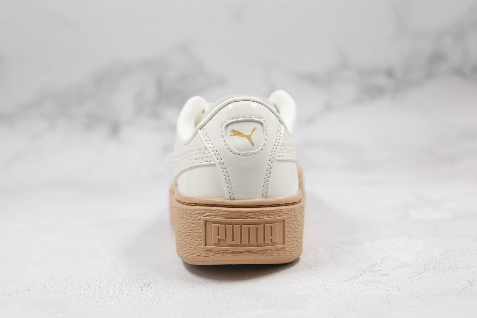 彪马PUMA Basket Platform纯原版本蕾哈娜二代米白漆皮板鞋原盒原标原鞋开模一比一打造