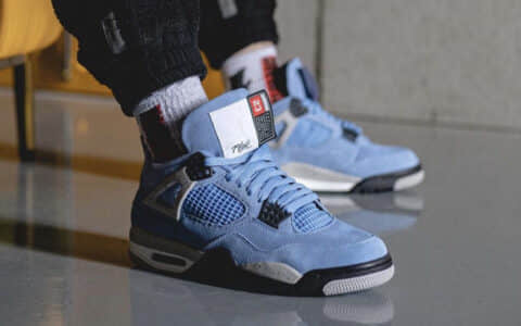 酷似TS联名！AJ4“ University Blue”上脚也太清爽了！ 货号：CT8527-400