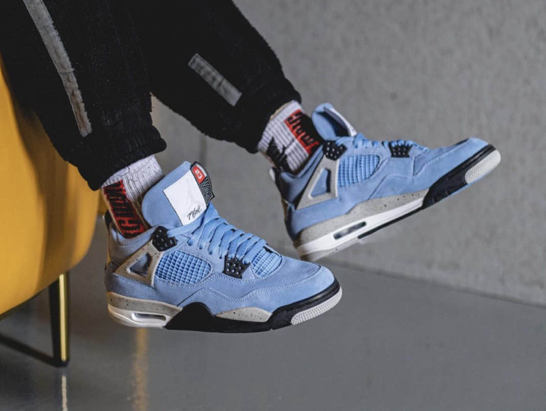 酷似TS联名！AJ4“ University Blue”上脚也太清爽了！ 货号：CT8527-400