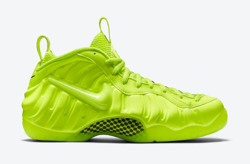 超亮眼的喷泡球鞋！荧光绿泡Nike Air Foamposite Pro “Volt”复刻回归！ 货号：624041-700