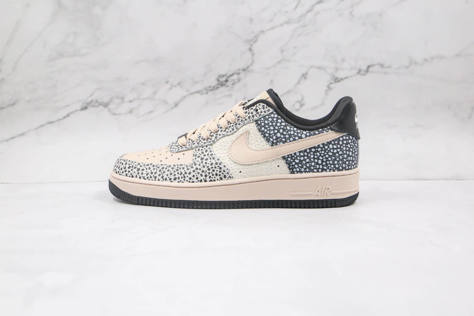 耐克Nike Air Force1 HO20 BG纯原版本低帮空军一号大理石纹蜂窝水滴米白黑色板鞋内置气垫 货号：DH2474-001