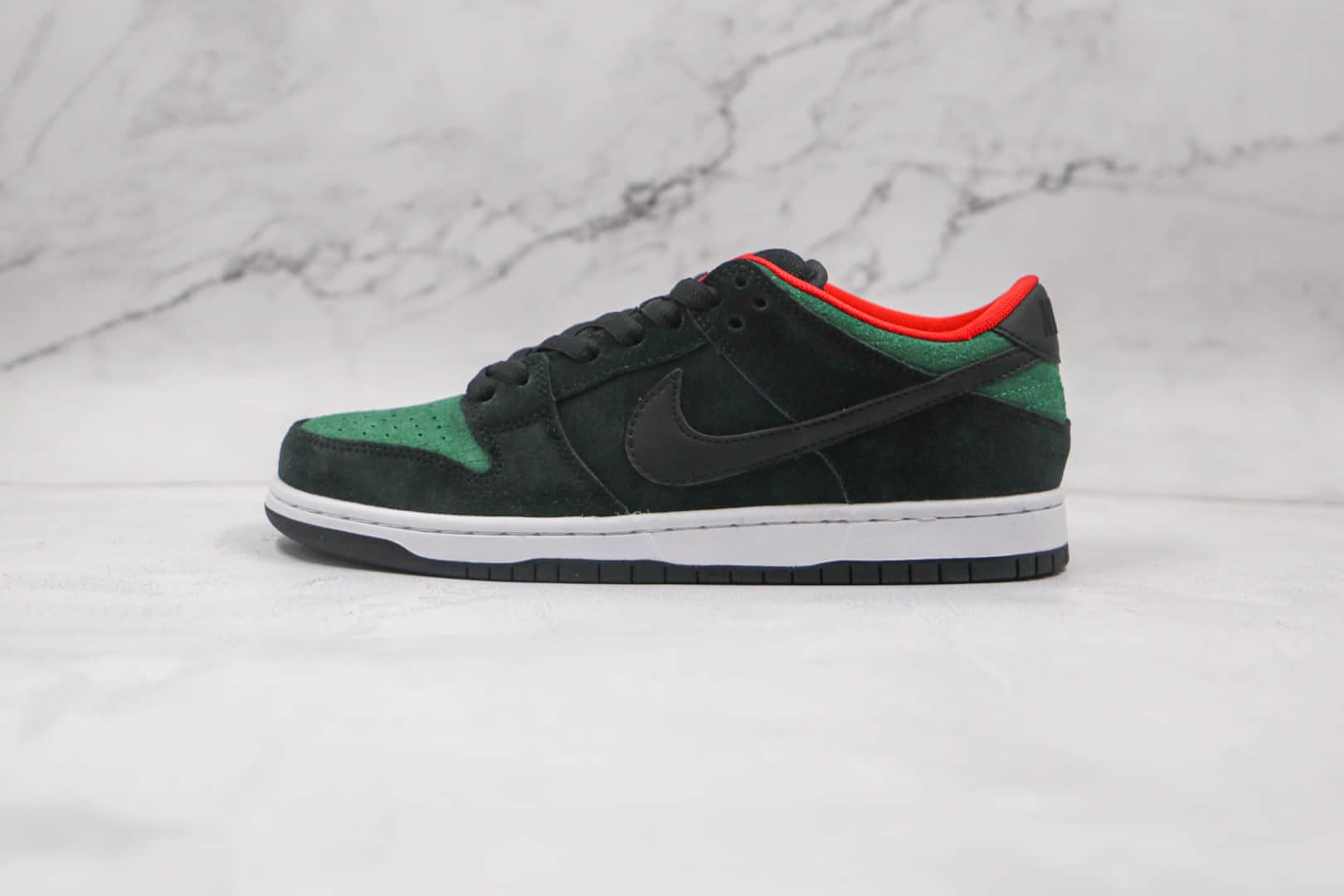 耐克Nike Dunk Low Pro SB Green Cork纯原版本低帮SB DUNK绿鳄黑绿板鞋内置Zoom气垫 货号：304292-055