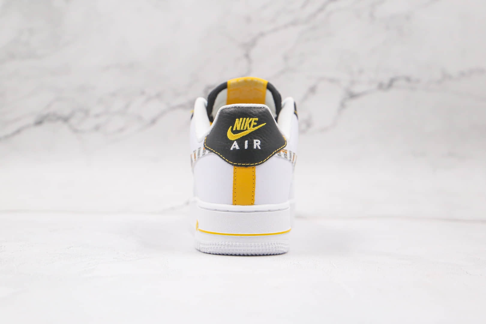 耐克Nike Air Force 1 Low纯原版本低帮空军一号白黄反光斑马纹路板鞋内置全掌Sole气垫 货号：DH5284-100