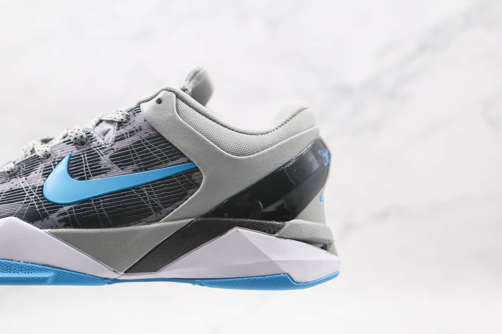 耐克Nike Kobe 7“Grey Cheetah”公司级版本科比7灰豹限定版篮球鞋原版一致配置 货号：488370-002