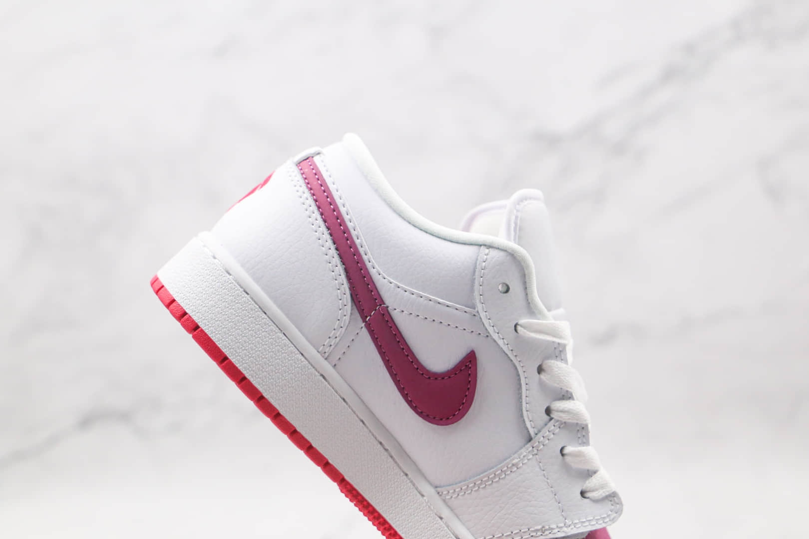 乔丹Air Jordan1 Low纯原版本低帮AJ1白紫情人节板鞋原楦头纸板打造 货号：554723-161