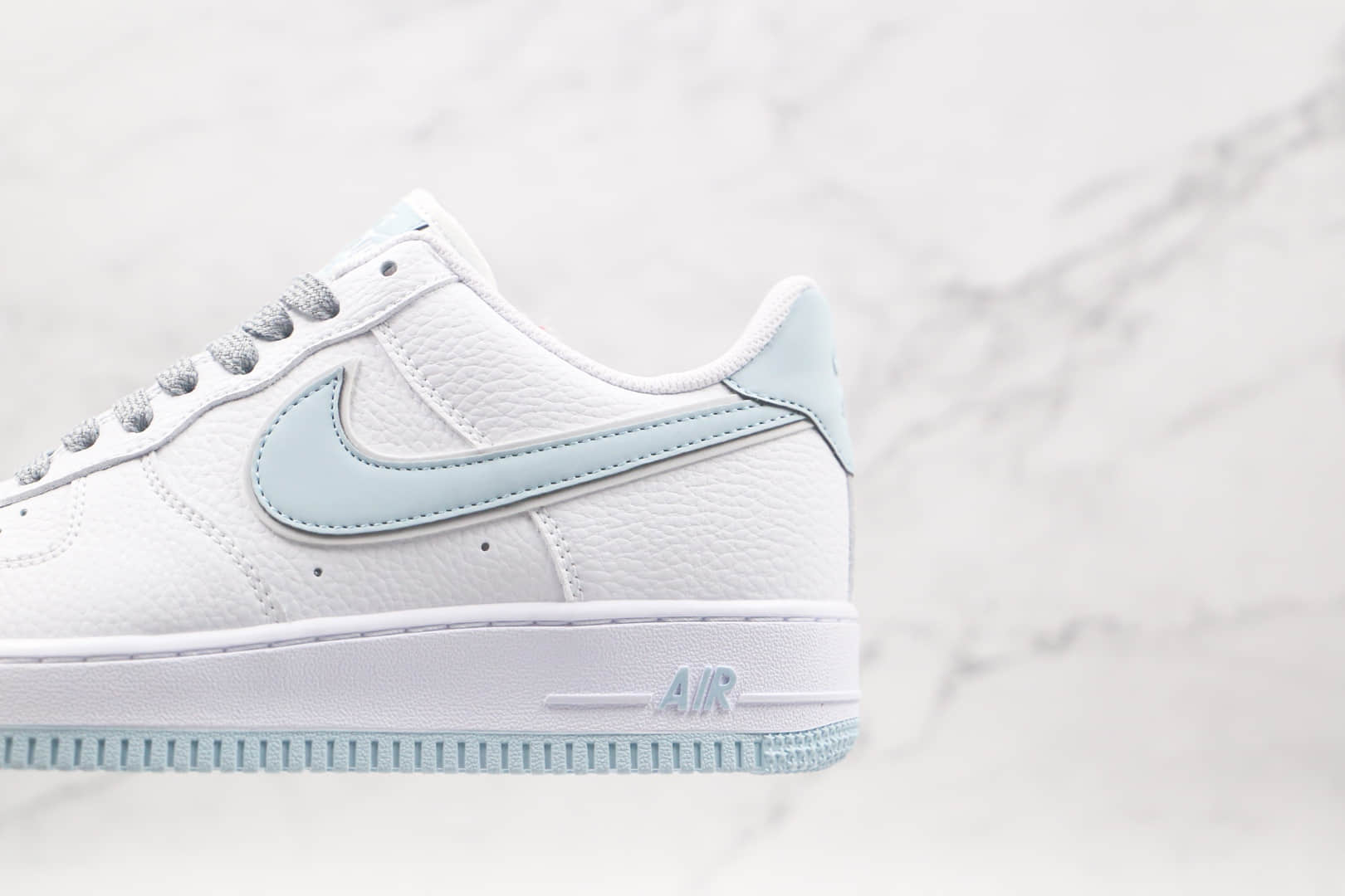 耐克Nike Air Force 1 Low 07纯原版本低帮空军一号冰蓝满天星板鞋内置气垫原盒原标 货号：AQ2566-201