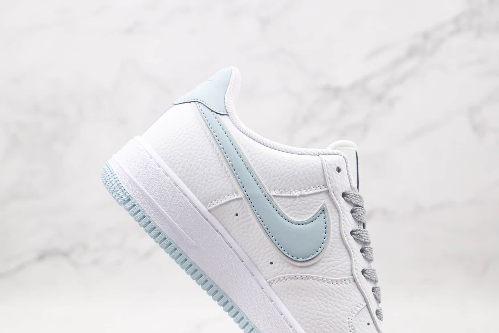 耐克Nike Air Force 1 Low 07纯原版本低帮空军一号冰蓝满天星板鞋内置气垫原盒原标 货号：AQ2566-201