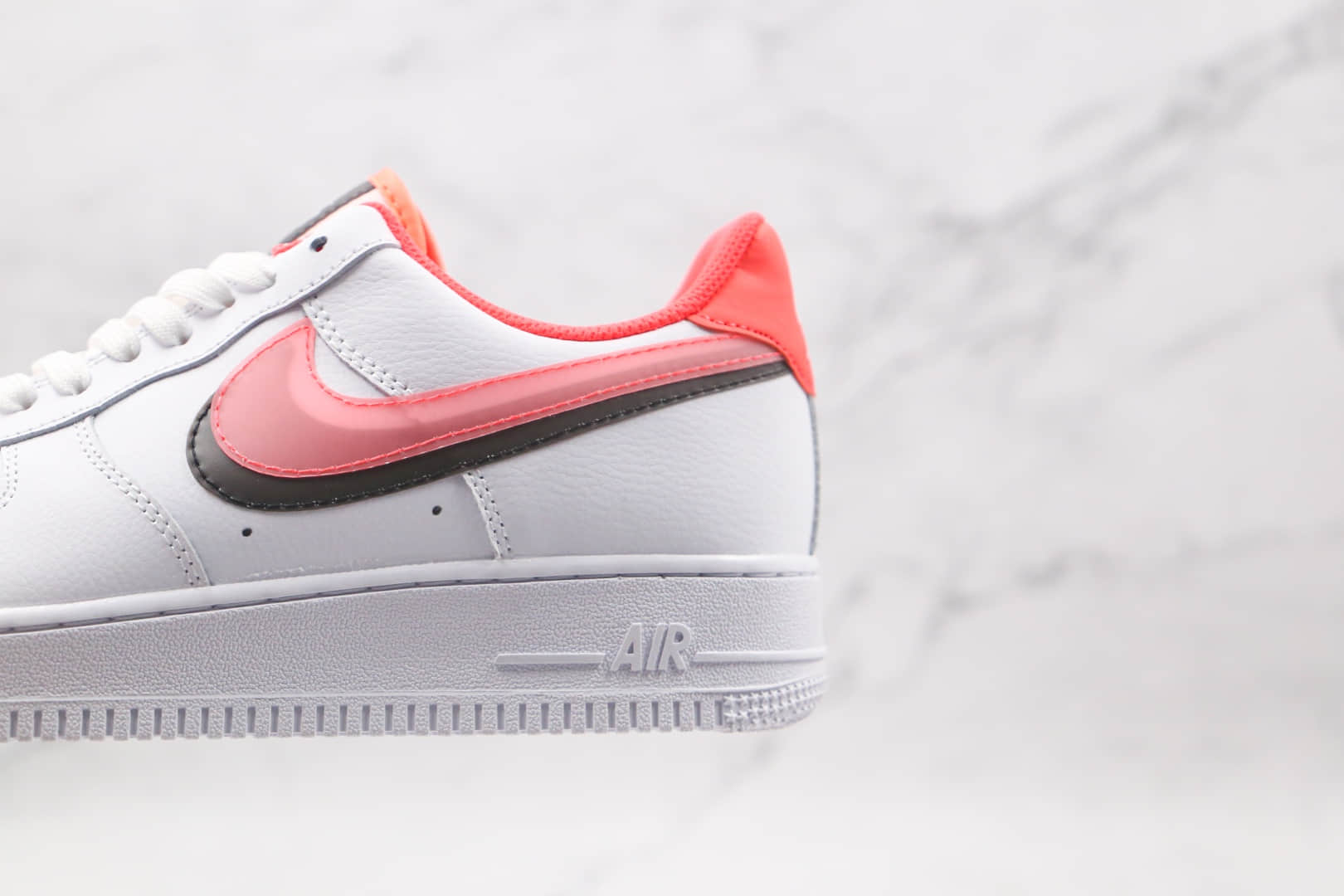 耐克Nike Air Force 1 07 GS WhiteRed Black纯原版本低帮空军一号白黑红双钩皮面板鞋内置全掌Sole气垫 货号：CW1574-101