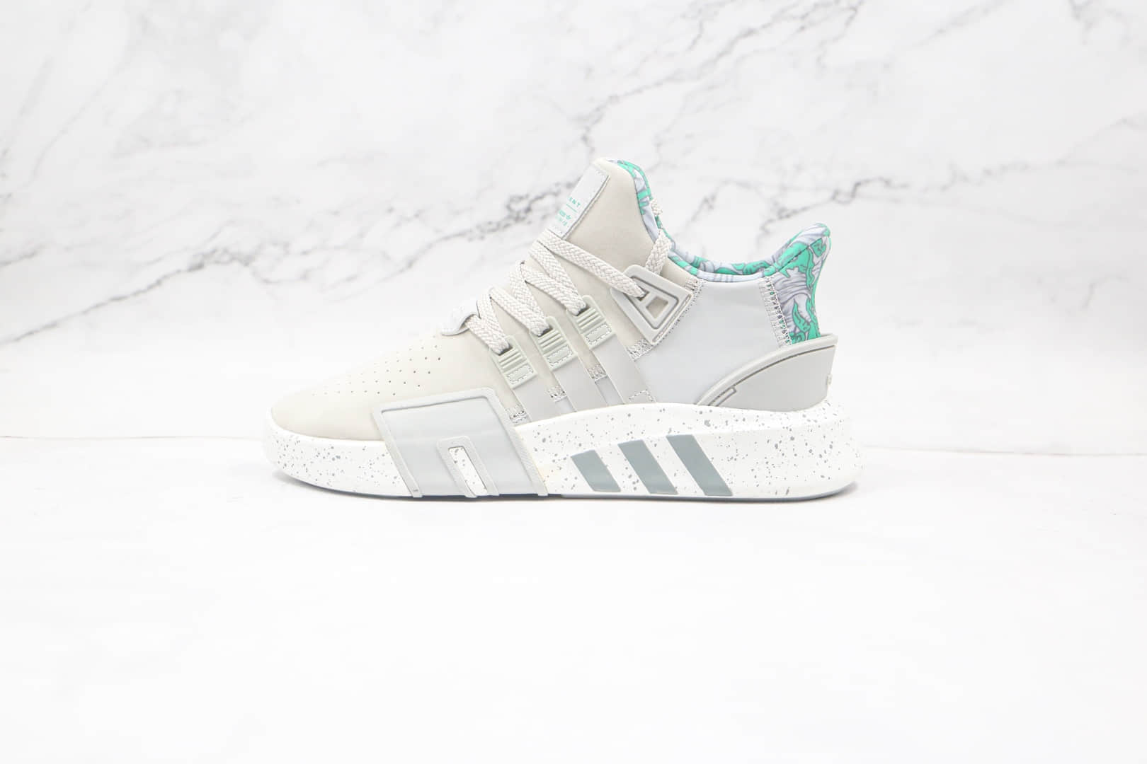 阿迪达斯Adidas EQT BASK ADV纯原版本皮面灰绿色喷点图纹EQT支撑者系列慢跑鞋原鞋开模一比一打造 货号：FU5838