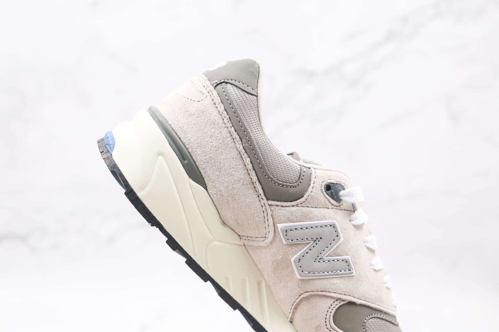 新百伦New Balance 999纯原版本米白色NB999复古慢跑鞋原盒原标 货号：ML999JOL