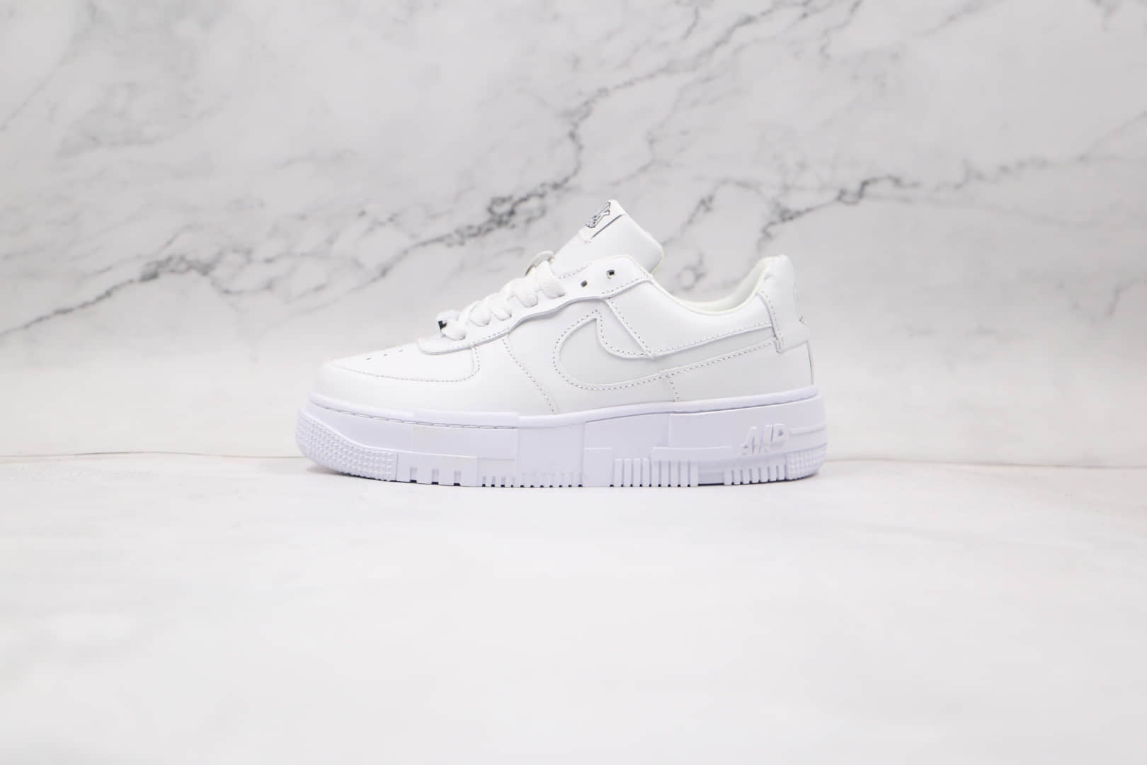 耐克Nike Air Force 1 Pixel SE纯原版本低帮空军一号白色解构板鞋内置气垫原盒原标 货号：CK6649-100