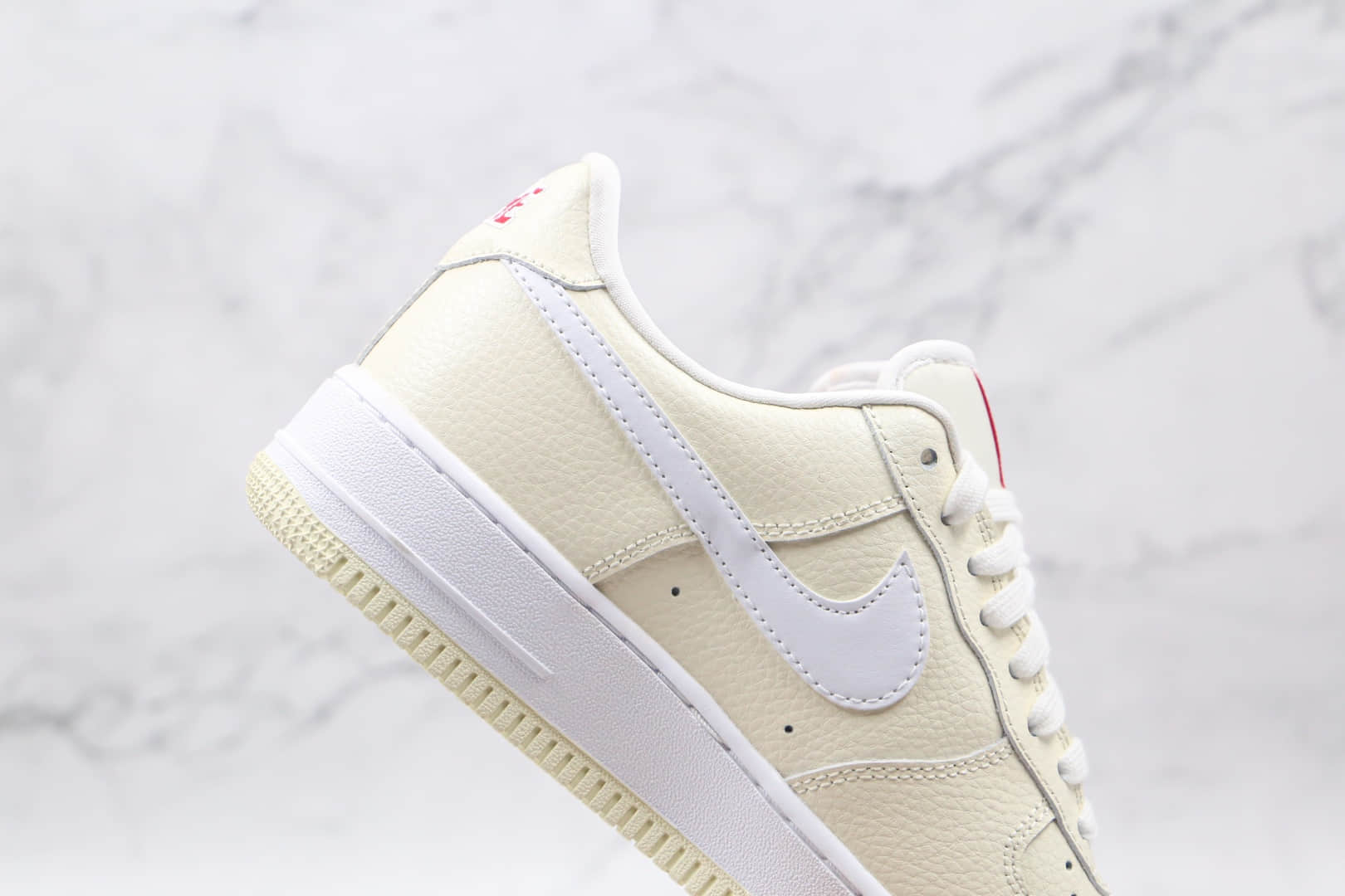 耐克Nike AIR FORCE 1 '07 PRM EMB纯原版本低帮空军一号米白爆米花色板鞋原盒原标 货号：CW2919-100