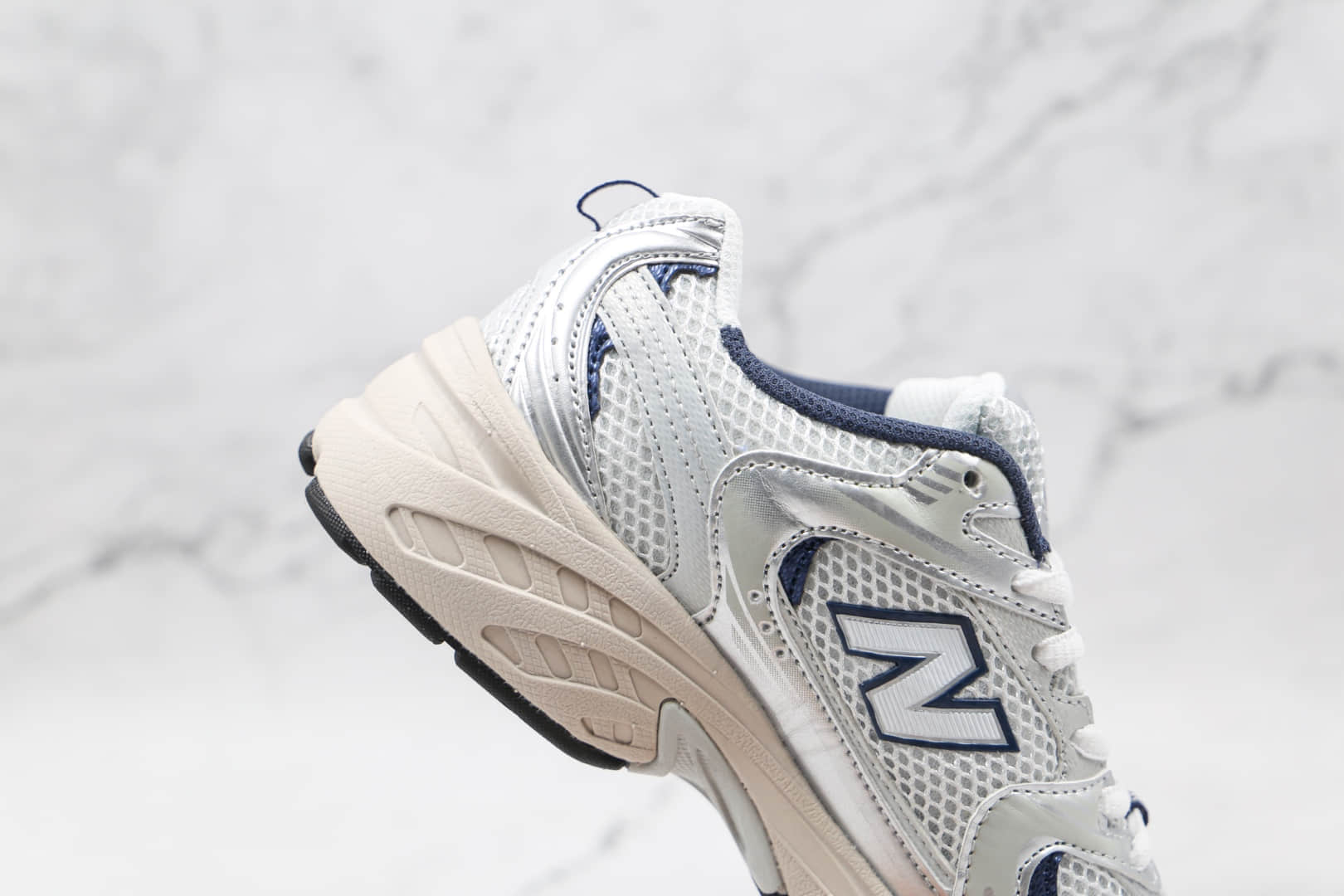 新百伦New Balance 530纯原版本复古慢跑鞋NB530银灰色老爹鞋原盒原标 货号：MR530KA