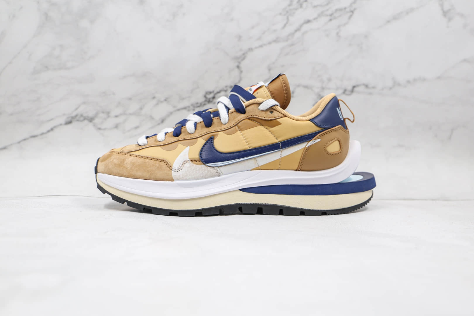 耐克Nike VaporWaffle x sacai联名款纯原版本华夫三代黄蓝色走秀鞋原楦头纸板打造 货号：DD1875-200