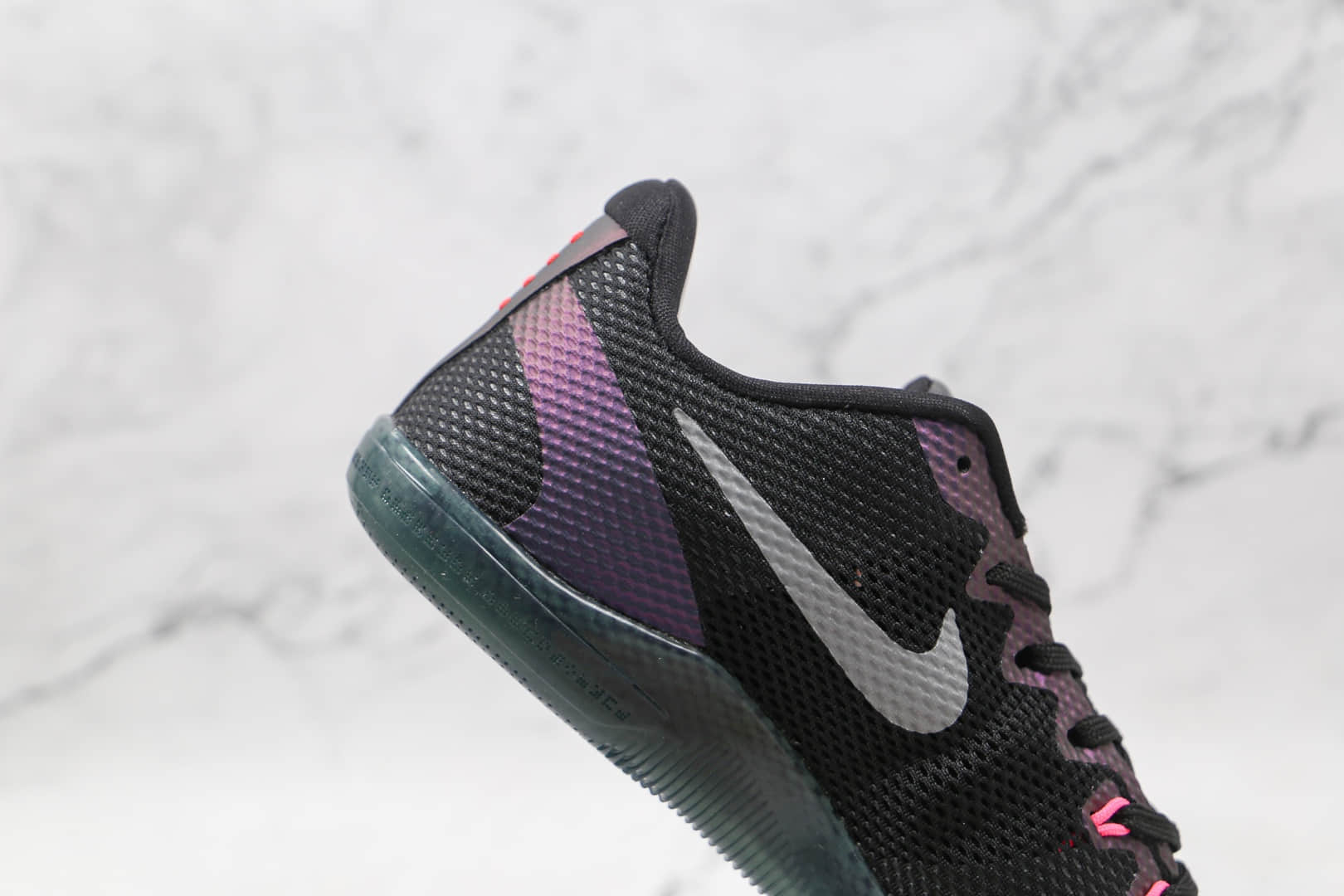 耐克Nike Kobe 11 EM Low Invisibility Cloak纯原版本科比11代3M黑紫色篮球鞋内置气垫支持实战 货号：836183-005