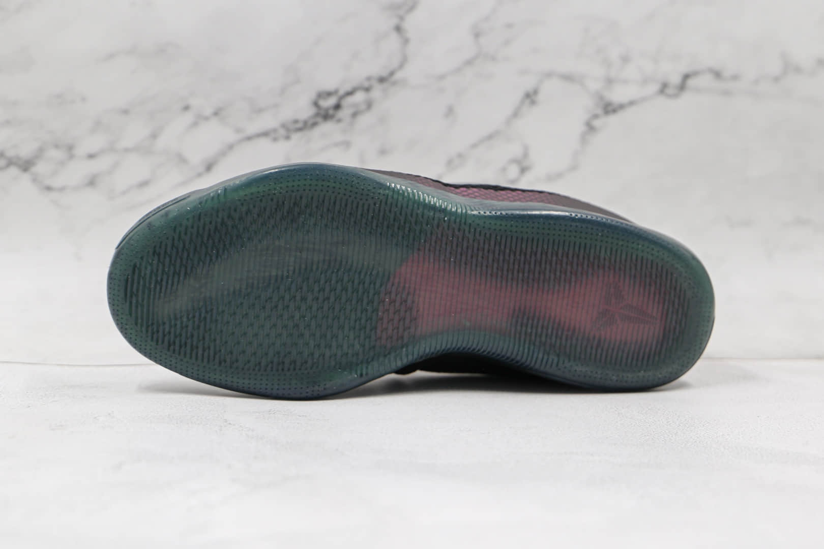 耐克Nike Kobe 11 EM Low Invisibility Cloak纯原版本科比11代3M黑紫色篮球鞋内置气垫支持实战 货号：836183-005