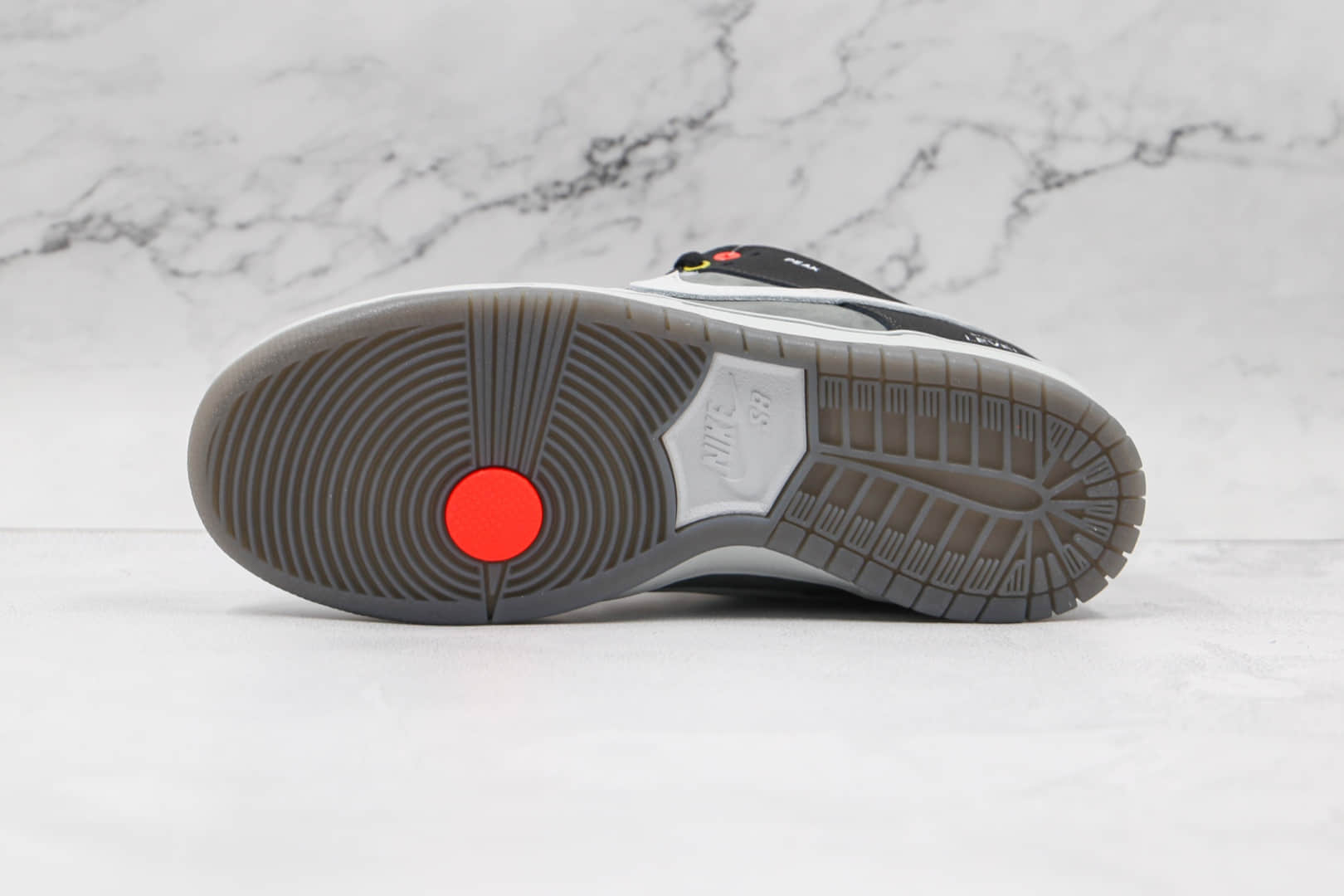 耐克Nike Dunk SB VX1000 Comcorder纯原版本低帮SB DUNK黑白灰摄像机配色板鞋内置气垫 货号：CV1659-001