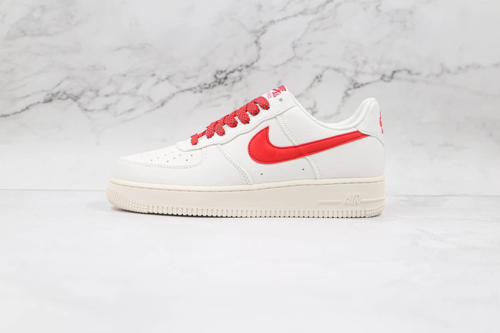 耐克Nike Air Force 1 Low 07纯原版本低帮空军一号灰白红色帆布板鞋内置气垫 货号：315122-103