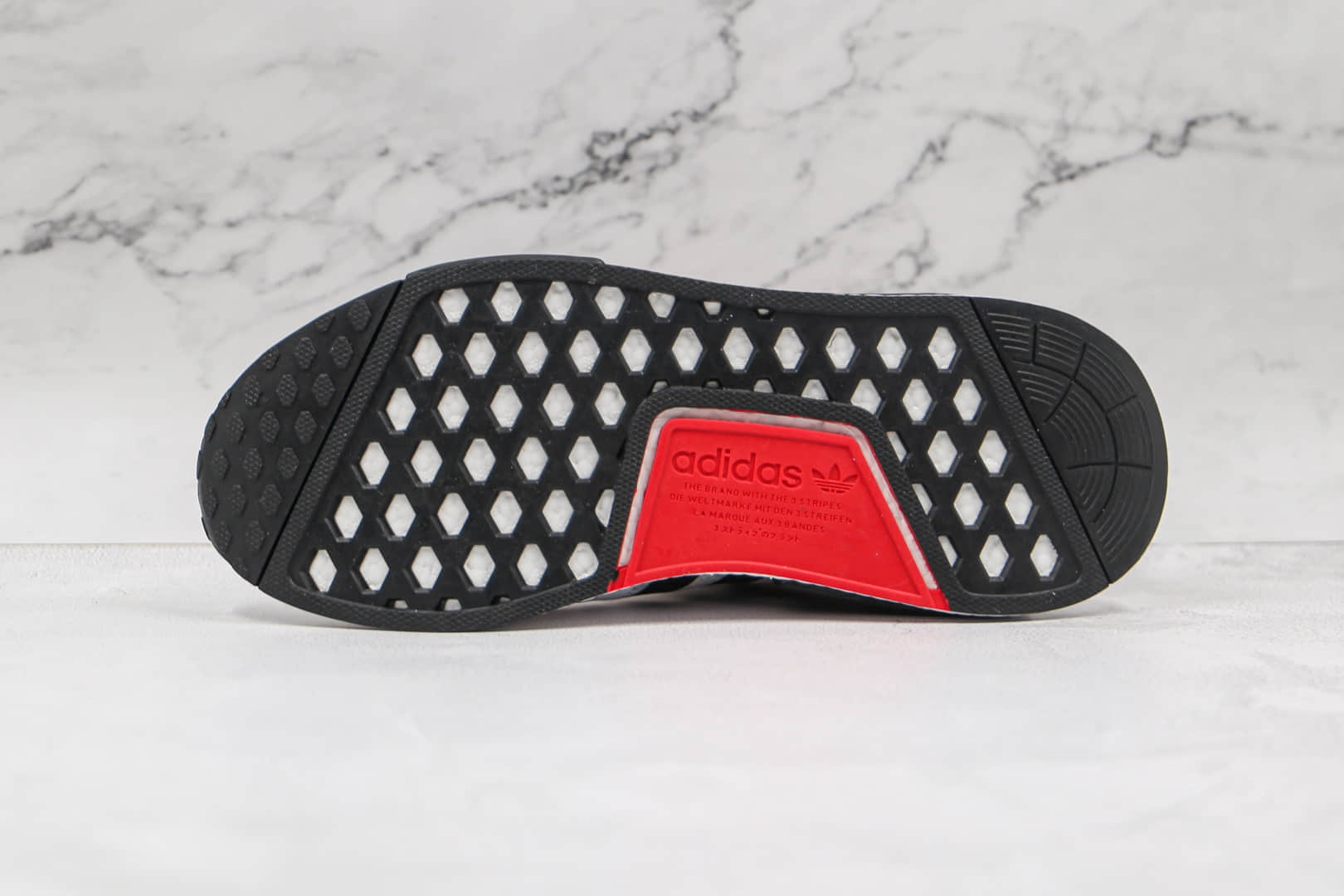 阿迪达斯adidas Originals NMD_R1 Suede Grey Black Bule纯原版本三叶草爆米花NMD黑白红色跑鞋原档案数据开发 货号：FV3874