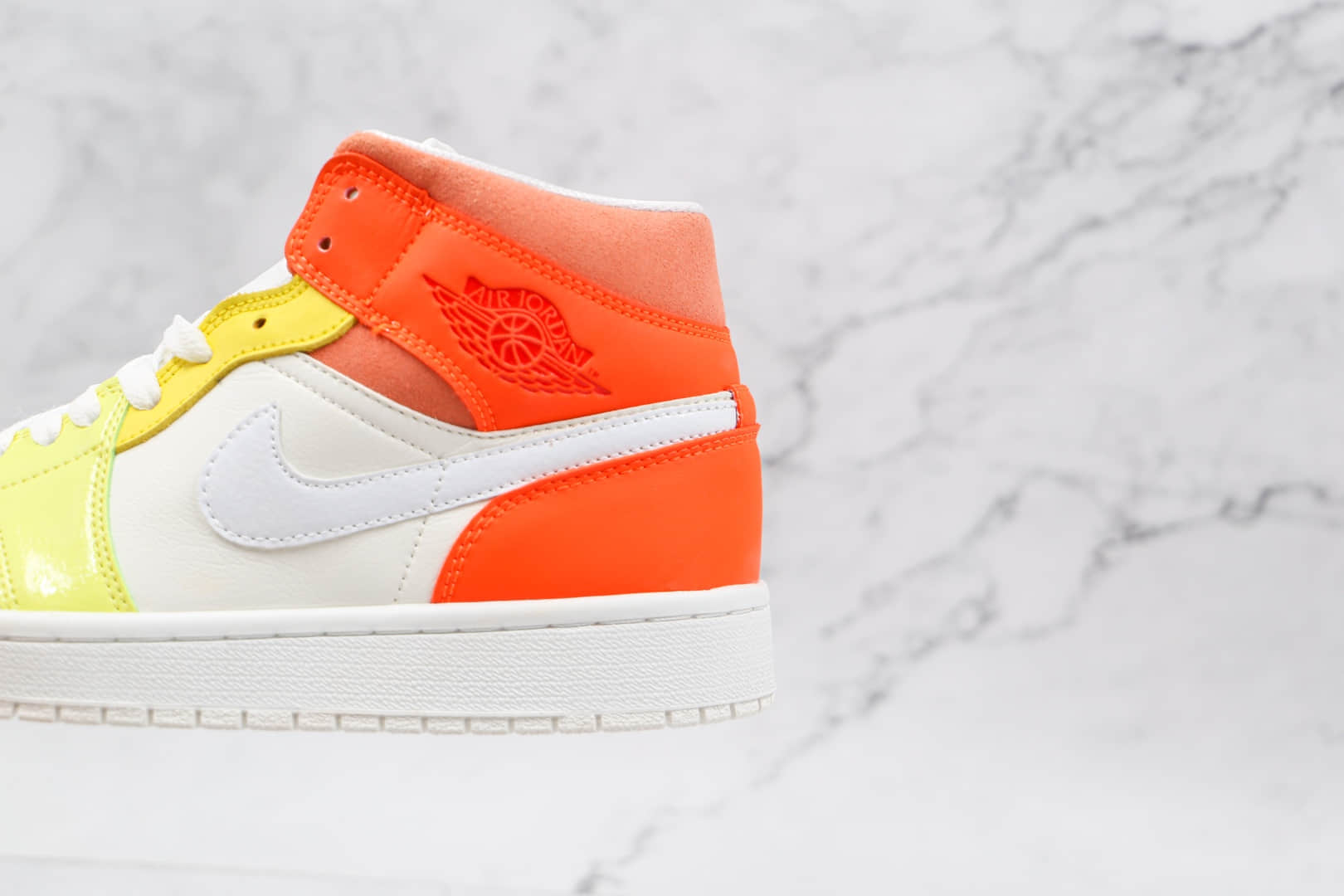 乔丹Air Jordan 1 Zoom CMFT To My First Coach纯原版本中帮AJ1白蓝黄橙粉色彩色拼接板鞋原档案数据开发 货号：DJ6908-100