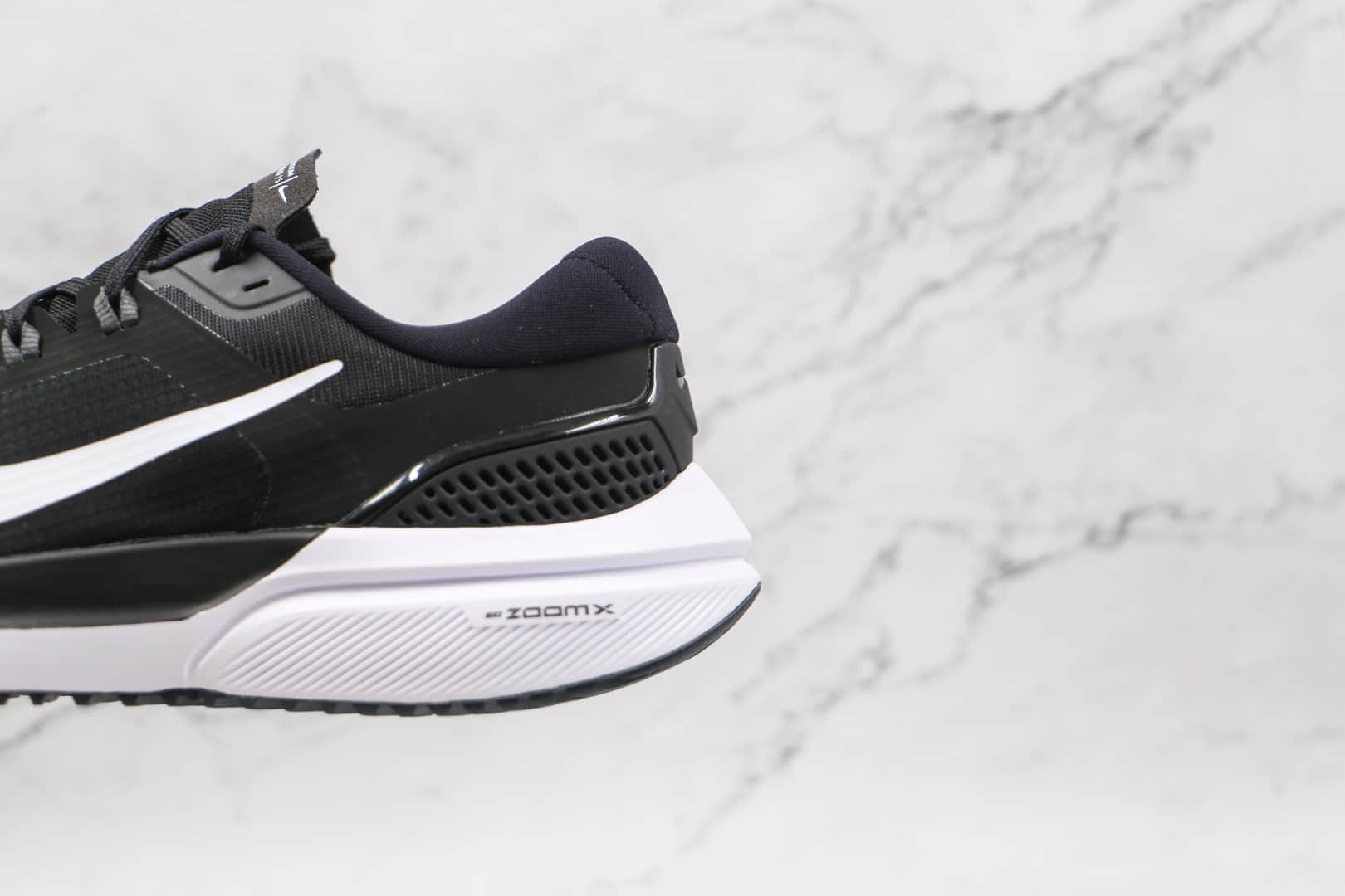 耐克Nike Air Zoom Vomero 15纯原版本登月15代黑色网面透气跑鞋原楦头纸板打造 货号：CU1855-001
