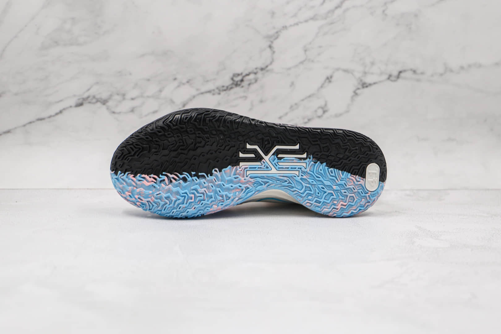 耐克NiKe Kyrie 7 Horus EP x Concepts联名款白粉蓝欧文7代篮球鞋内置气垫支持实战 货号：CZ0143-100