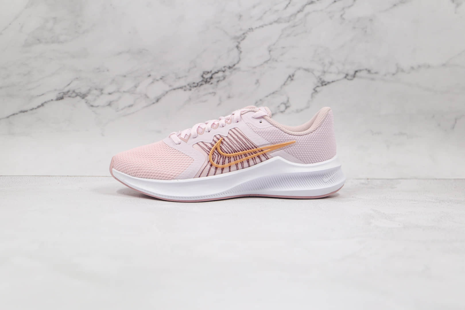 耐克NIKE DOWNSHFTER 11纯原版本登月11代粉色女子跑步鞋原楦头纸板打造 货号：CW3413-500