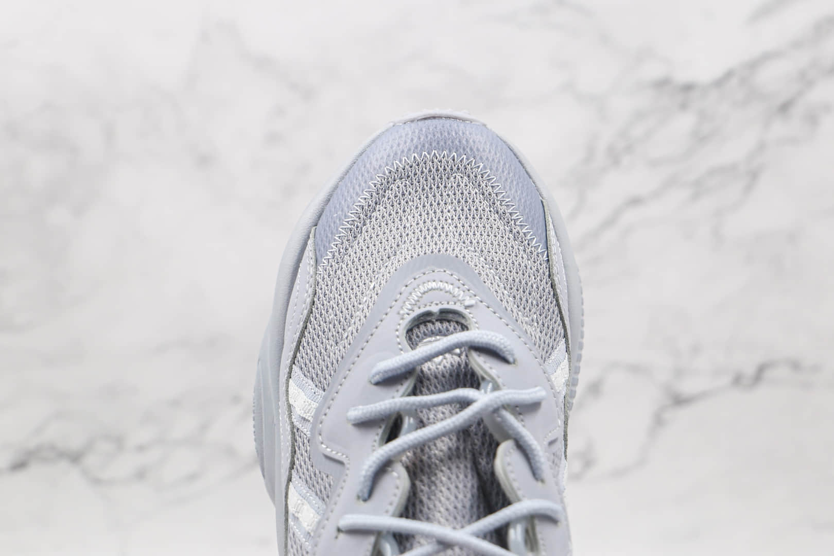 阿迪达斯Adidas OZWEEGO2020纯原版本三叶草3M灰蓝色水管老爹鞋原盒原标 货号：Q46166